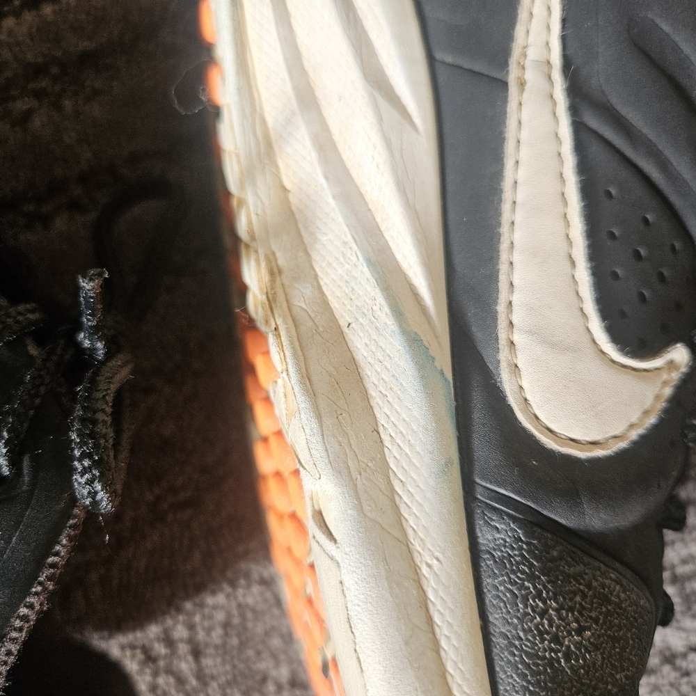 Nike indoor turf sneakers, Kids 2Y - Picture 8 of 14